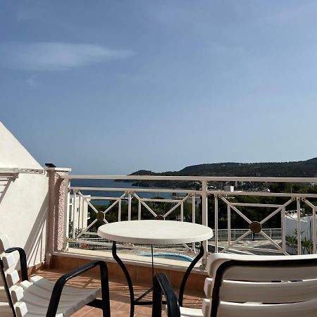 Villa Alexandra Agia Marina  Exteriör bild