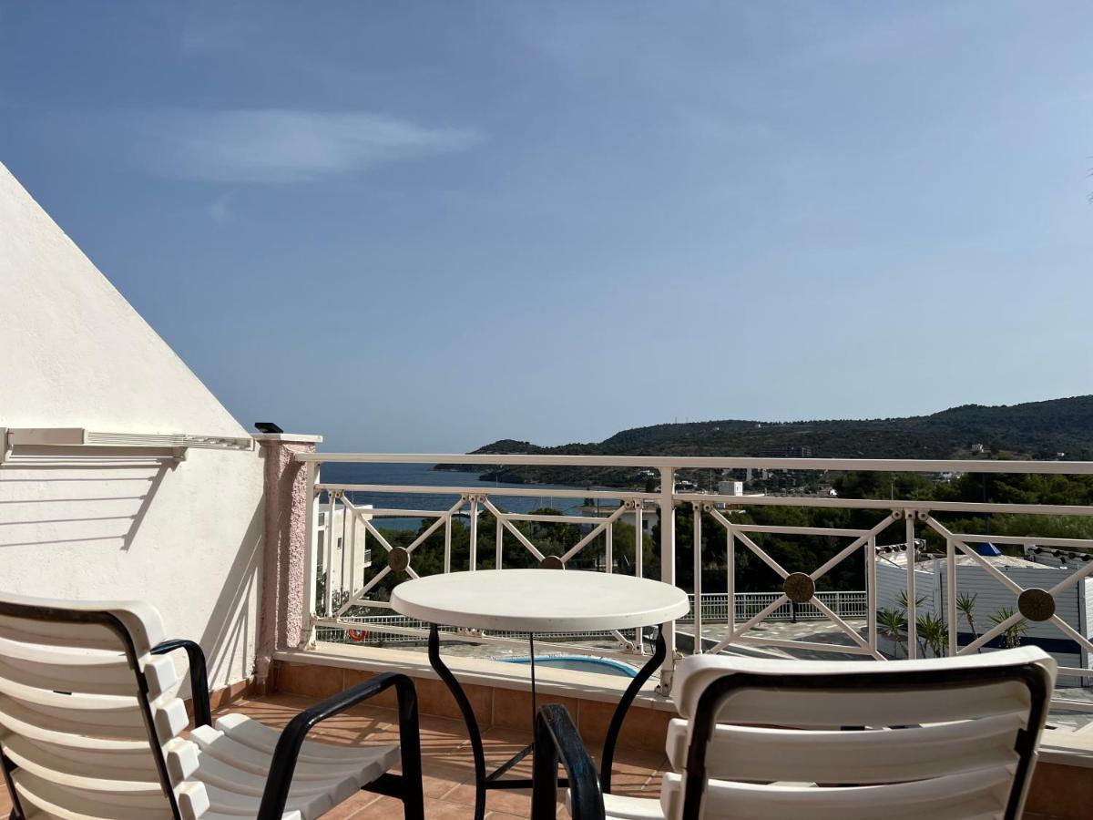 Villa Alexandra Agia Marina  Exteriör bild